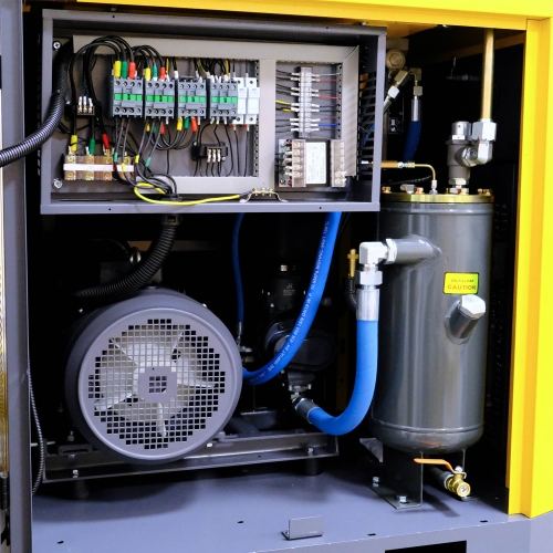 3-v-1 skrutkový kompresor 11 kW | 1500 l/min | 500 l nádrž a odvlhčovač